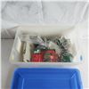 Image 1 : Tote with Ornament Hooks