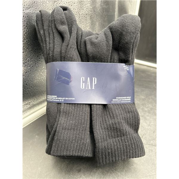 GAP Cotton Crews Socks, Size 6-12, Cushioned Sole, Black Color