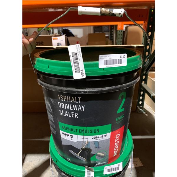 Resisto Asphalt Driveway Sealer, Asphalt Emulsion, 17 L (4.5 gal), Coverage 200-400 sq ft