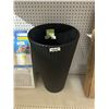 Image 2 : Veradek Outdoor Planter with Insert Shelf, Black