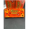 Image 2 : Lot of 8 Reese’s Pieces Candy 105g Each