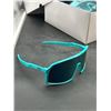 Image 2 : Lot of 12 Truly Cycling Sunglasses with Turquoise Frames and Blue Mirrored Lenses