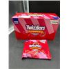 Image 1 : Twizzlers Gummies Strawberry King Size 12 x 90g