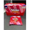 Image 1 : Twizzlers Gummies Strawberry King Size 12 x 90g