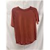 Image 1 : Find Activewear Short Sleeve T-Shirt L/G in Red