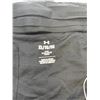 Image 2 : Under Armour Menâ€™s XL Fitted Shorts in Black