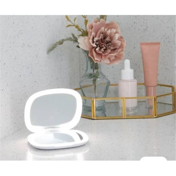 Glo Tech LED Compact Mirror with USB Charging Cord