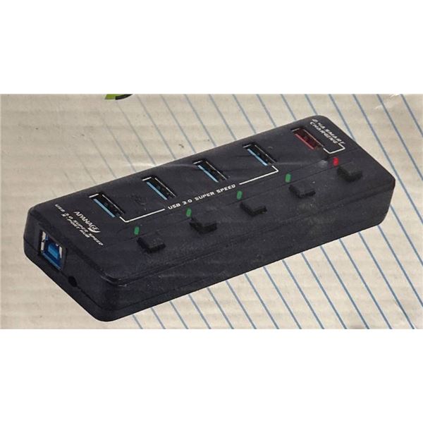 APANAGE HUB005 5-Port USB 3.0 Super Speed Hub with Smart Charging Capability
