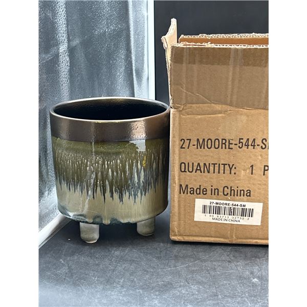 Abbott Collection Small Ombre Glaze Planter with Feet â€“ 6.25 in H