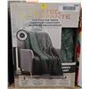 Image 1 : Berkshire Heated Luxe Faux Fur Throw Blanket, Green, Model 5142