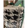 Image 2 : Houndstooth Black and White Area Rug Approx. 4â€² x 6â€²