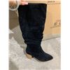 Image 1 : Amazon Essentials Womenâ€™s Black Suede Knee-High Boots, Size 10 US