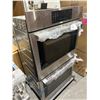 Image 1 : Bosch Stainless Steel Built-In Double Wall Oven, Model HBL8651UC