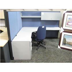 Haworth 7' X 7' Office Cubical With Overhead