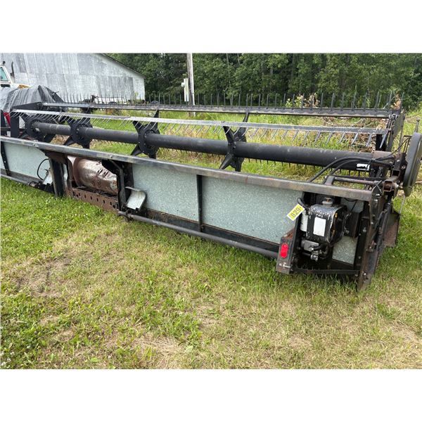 (Lots 826, 827, 828 & 829 are a Group Lot) 24ft straight cut header, c/w Pick up Reels for Gleaner N