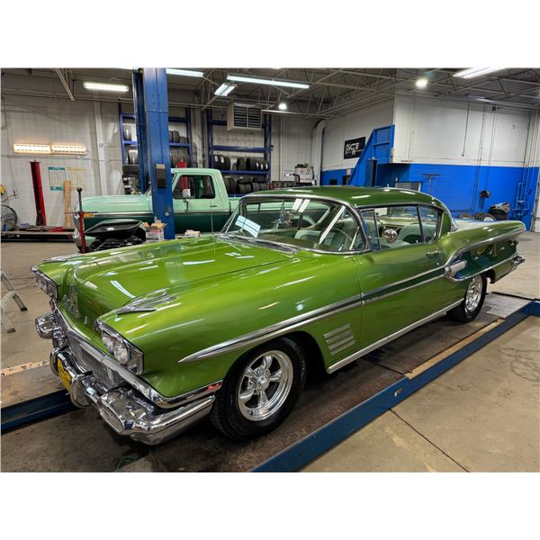 RESERVE MET 1958 Pontiac Parisienne