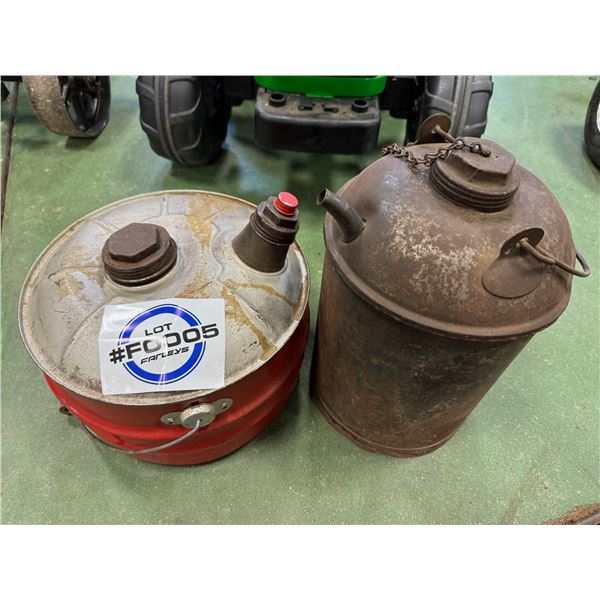 NO RESERVE Old gas/oil cans