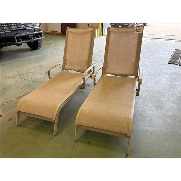 Outdoor lounge chairs