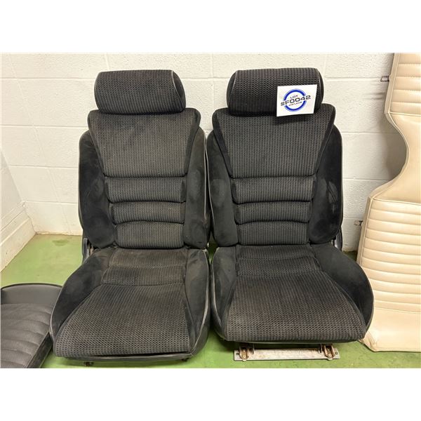 NO RESERVE Custom Bucket seats