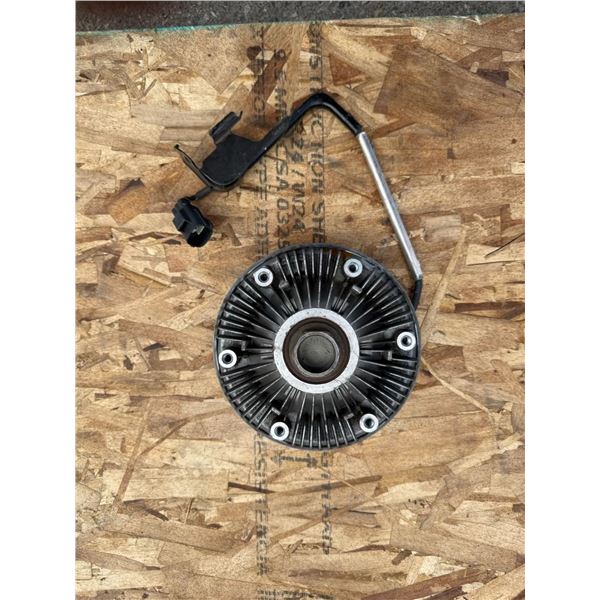 NO RESERVE 2012 dodge ram 6.7 fan clutch