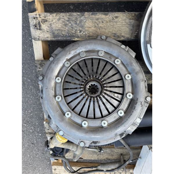 NO RESERVE Valeo clutch and pressure plate