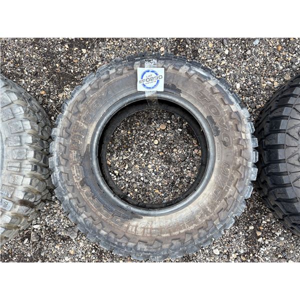 NO RESERVE Toyo Open Country M/T 275/70R18 Tire