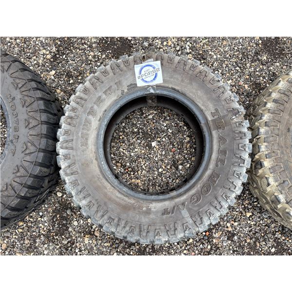 NO RESERVE Muteki Trail Hog A/T 285/70R17 Tire