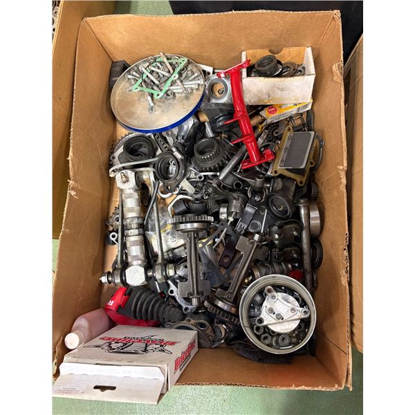 NO RESERVE Honda TRX 250R Misc Parts