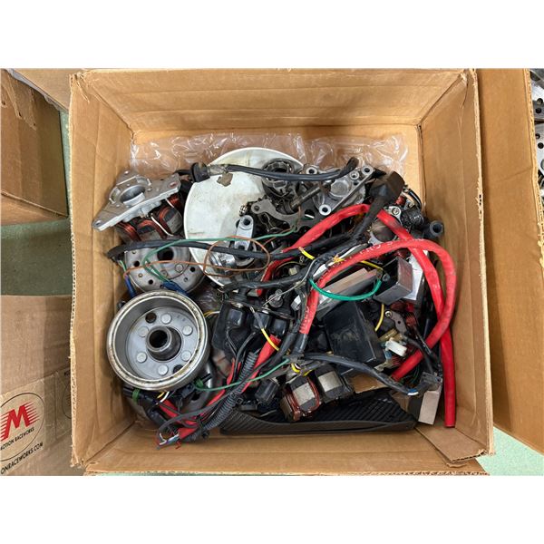 NO RESERVE Honda TRX 250R Misc Parts