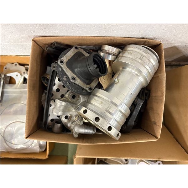 NO RESERVE Honda TRX 250R Misc Parts