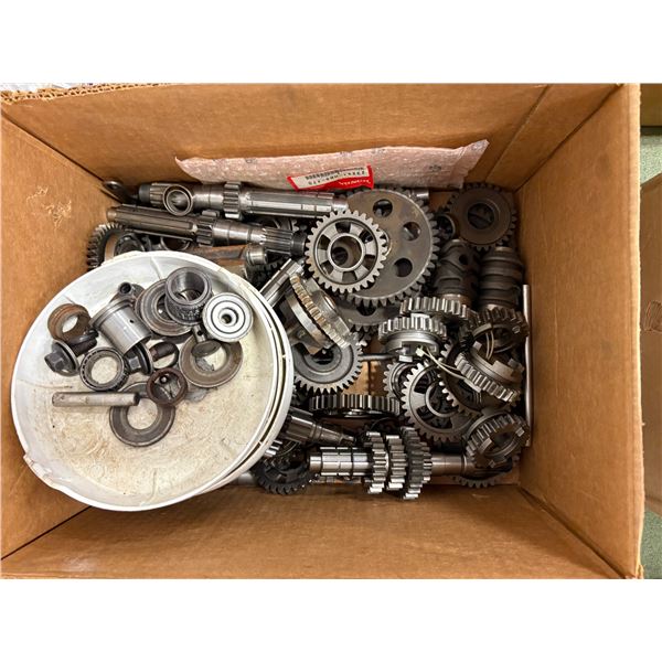 NO RESERVE Honda TRX 250R Misc Parts