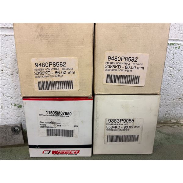 NO RESERVE Honda TRX 250R Pistons