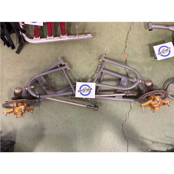 NO RESERVE Honda TRX 250R Misc Control arms