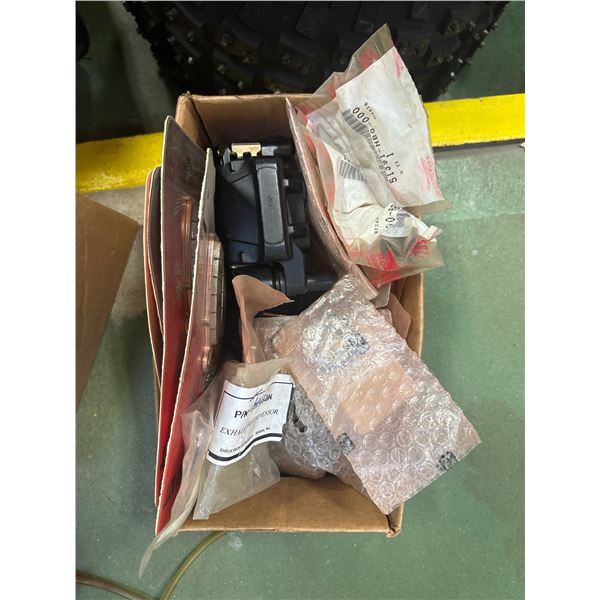 NO RESERVE Honda TRX 250R Misc Parts