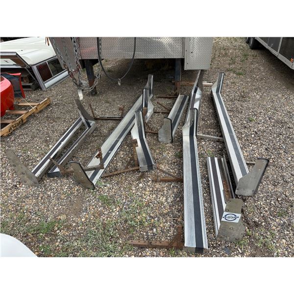 NO RESERVE Aluminum Extruded Running boards