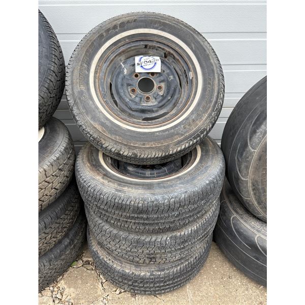 NO RESERVE Set of 4 rims w tires
