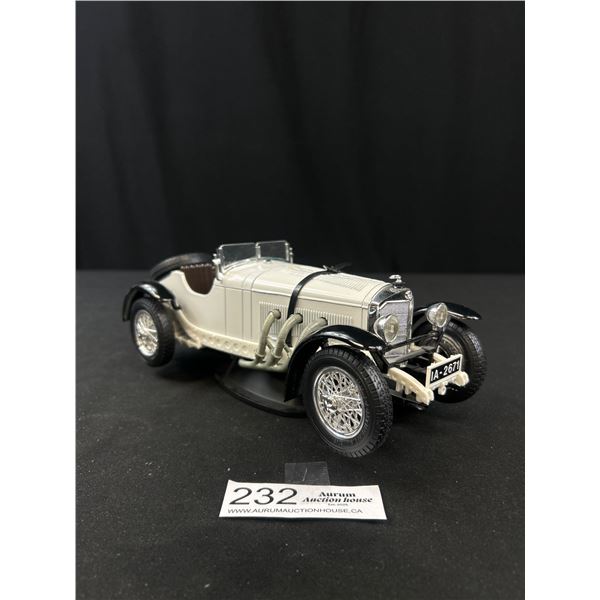 1/18th Scale Made in Italy, Mercedes Benz, Diecast Car