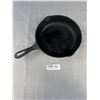 Image 1 : A Vintager Wagner Ware 9 inch Cast Iron Skillet