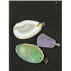 Image 3 : 3 Semi Precious Stones Pendants