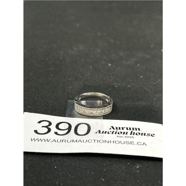 Nice Quality Sterling Stone Set Ring