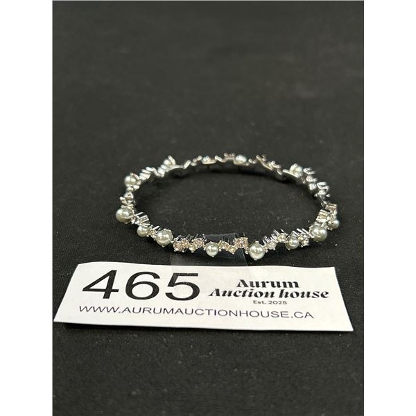 A Beautiful Silver W/Crystal Rhinestones & Pearls Hinged Bangle Bracelet