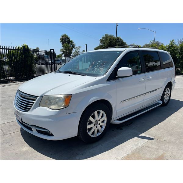 CHRY TOWN&COUNTRY 2014 APP DUP SALV-DON