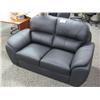 Image 2 : Black Leather 3 Piece Sofa Set