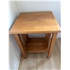 Image 2 : Side Table