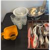 Image 2 : Miscellaneous Kitchen Utensils