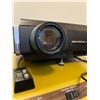 Image 2 : Kodak Carousel Projector & Screen