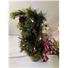 Image 2 : Seasonal Decor
