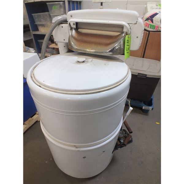 Zenith Ringer Gas Washing Machine