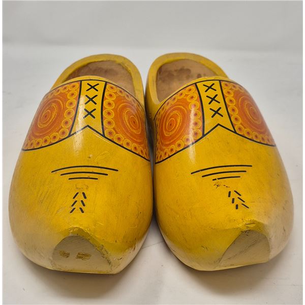 Vintage Dutch Wooden Clogs – Hand-Painted Yellow Pair