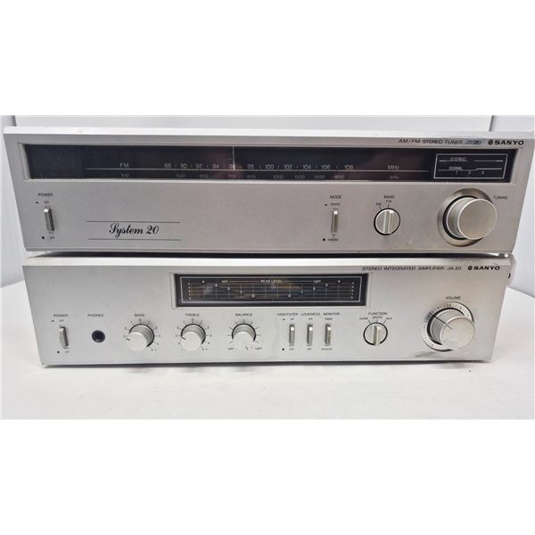 Vintage System 20 Stereo Tuner & Amplifier Pair